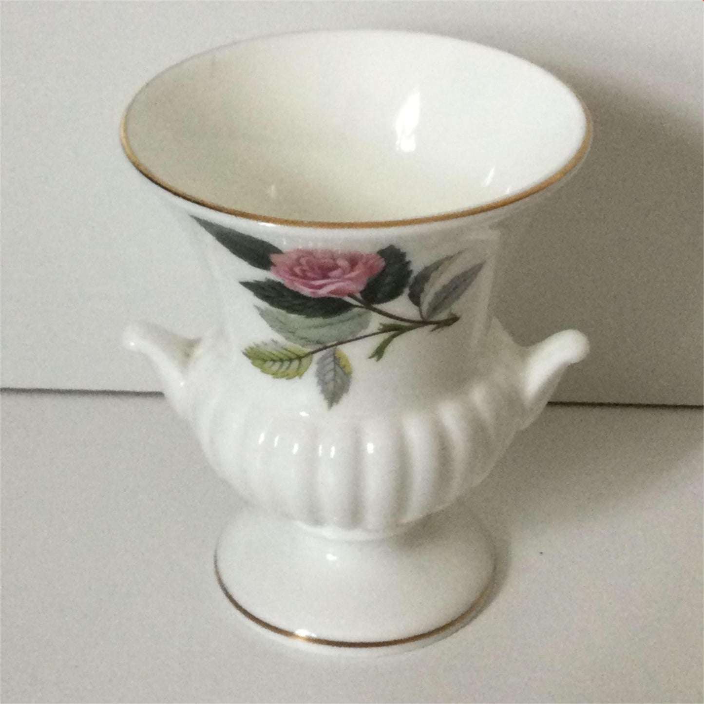 Vintage Wedgwood HATHAWAY ROSE Small Urn / Posy Vase - Bone China - Classic Shape - Pink Rose Design
