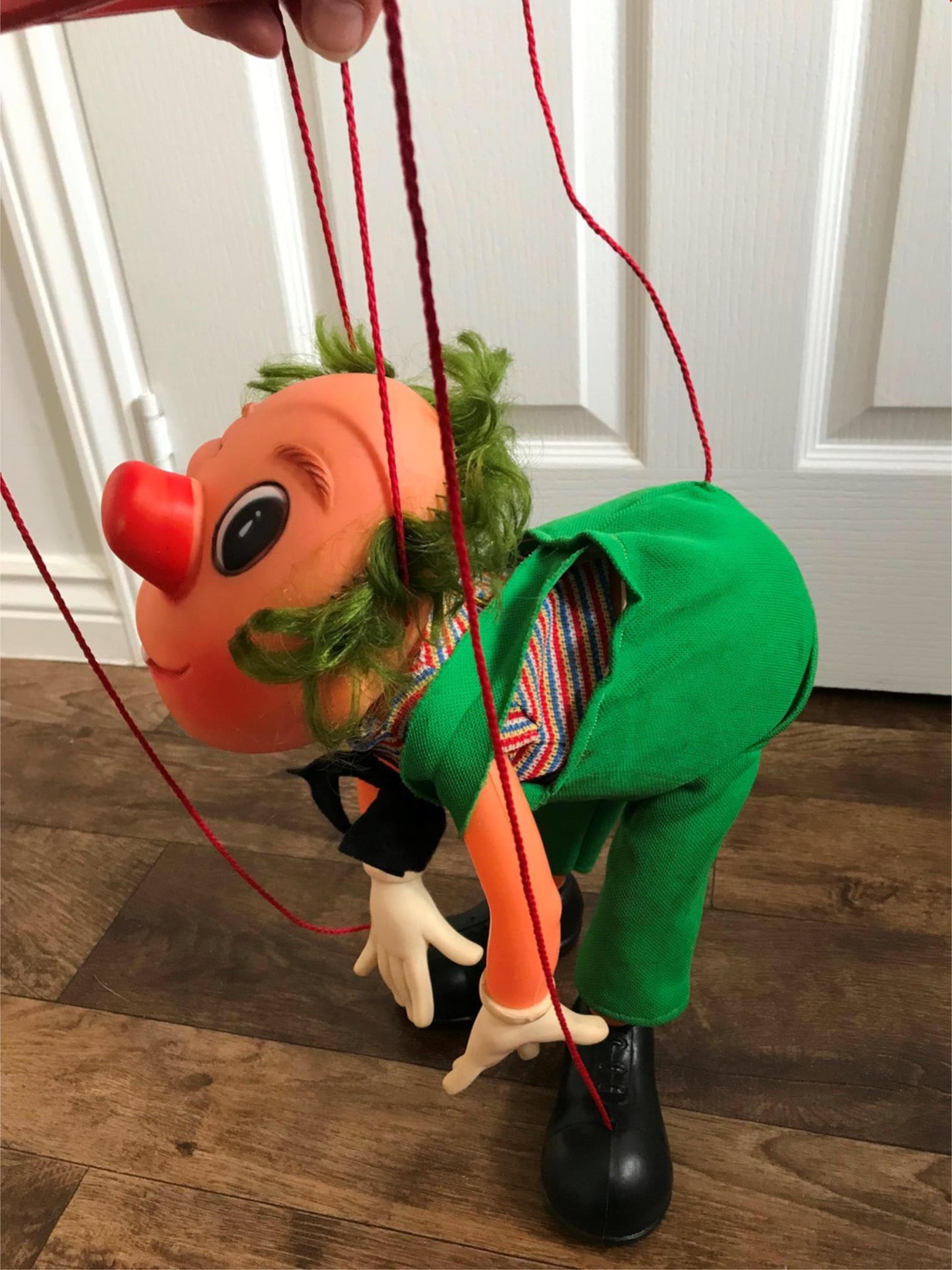 CLOWN PUPPET Retro kitsch funny. Spanish. FARMI. Plastic, stooping, grinning