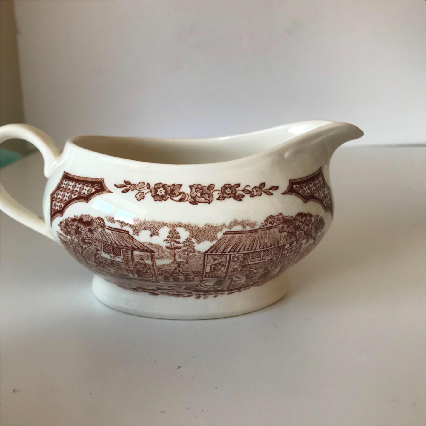Alfred Meakin retro 1970s Gravy Boat Sauce Jug Fair Winds brown China & America