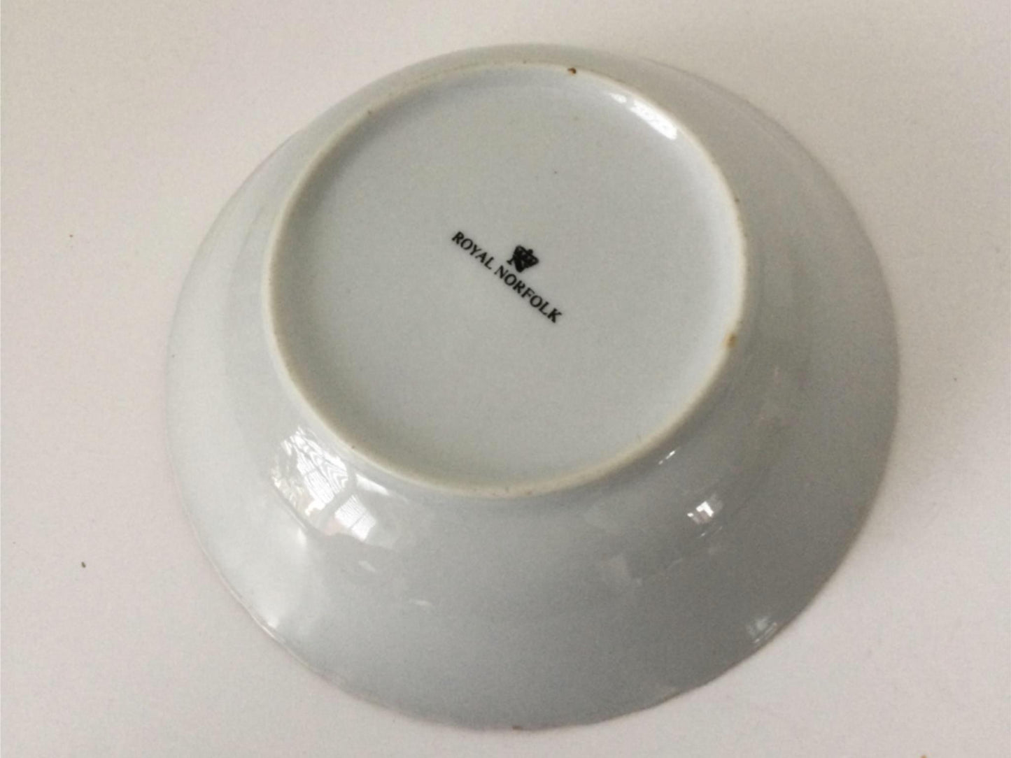 ROYAL NORFOLK ROSE DESIGN CEREAL DESSERT BOWL TRADITIONAL VGC WHITE PINK GREEN