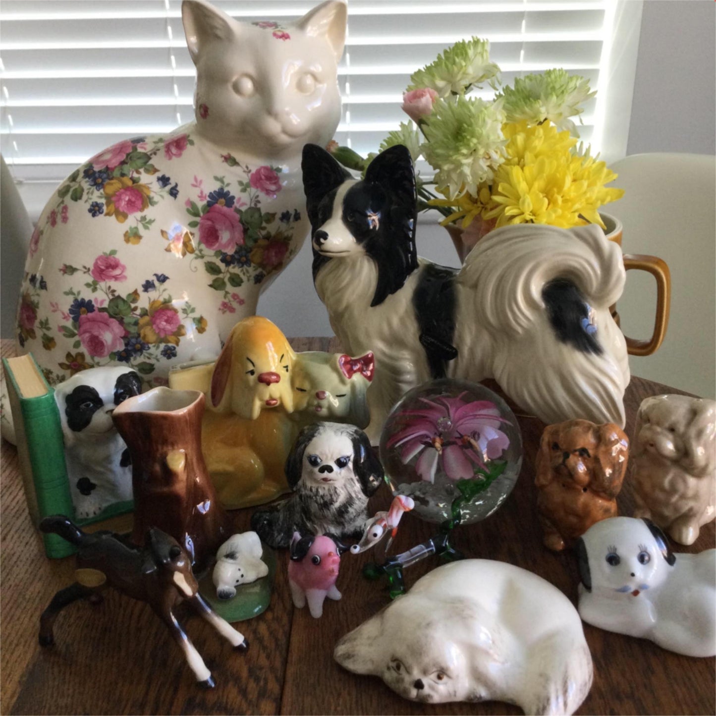 Retro Ceramic Hound Pekingese Shih-Tzu Dogs Planter #611 Vase 1950s American