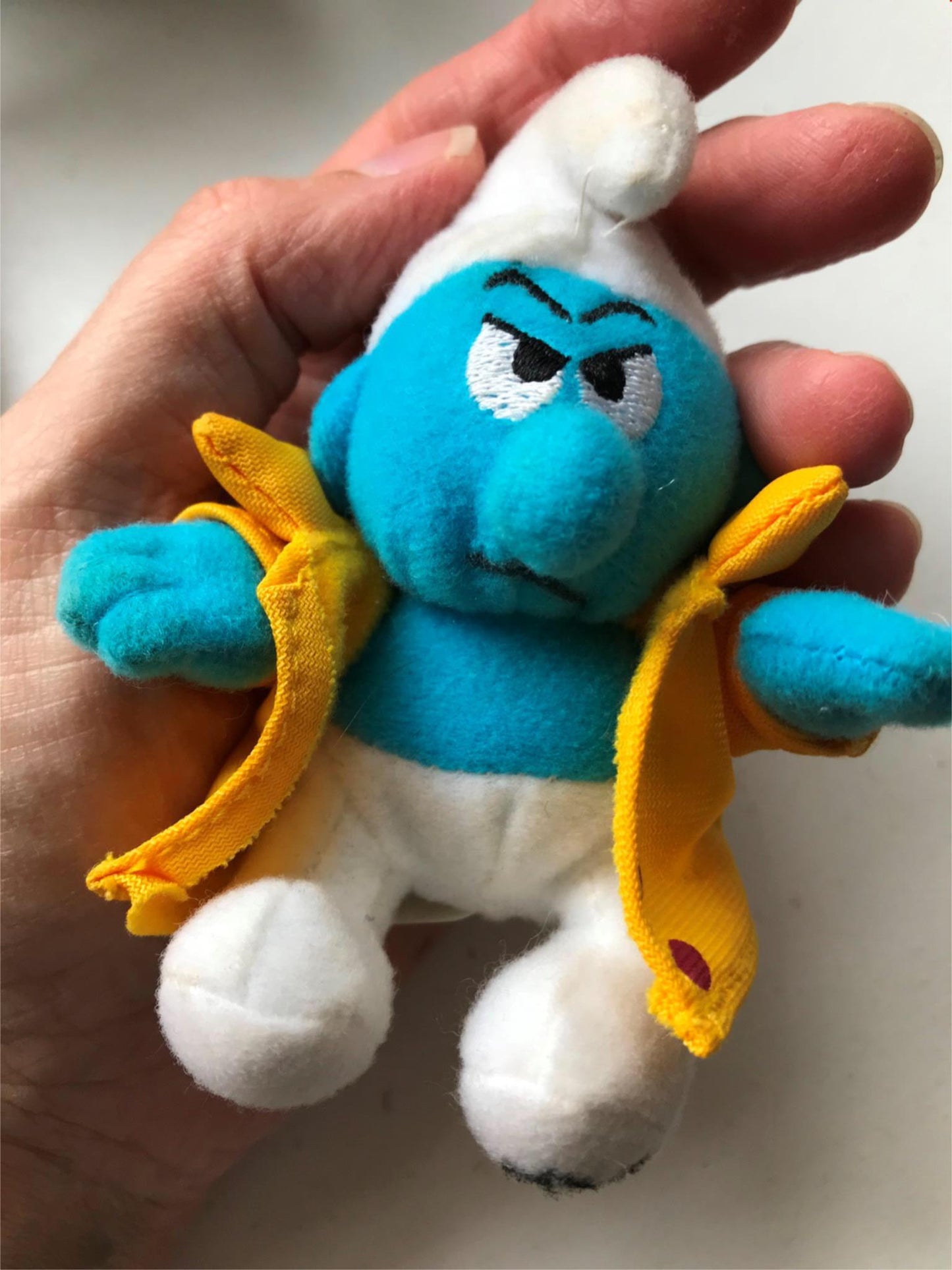 McDonald’s collectable toy SMURF MARCH 3/2000 raincoat storm KEYRING BAG CHARM