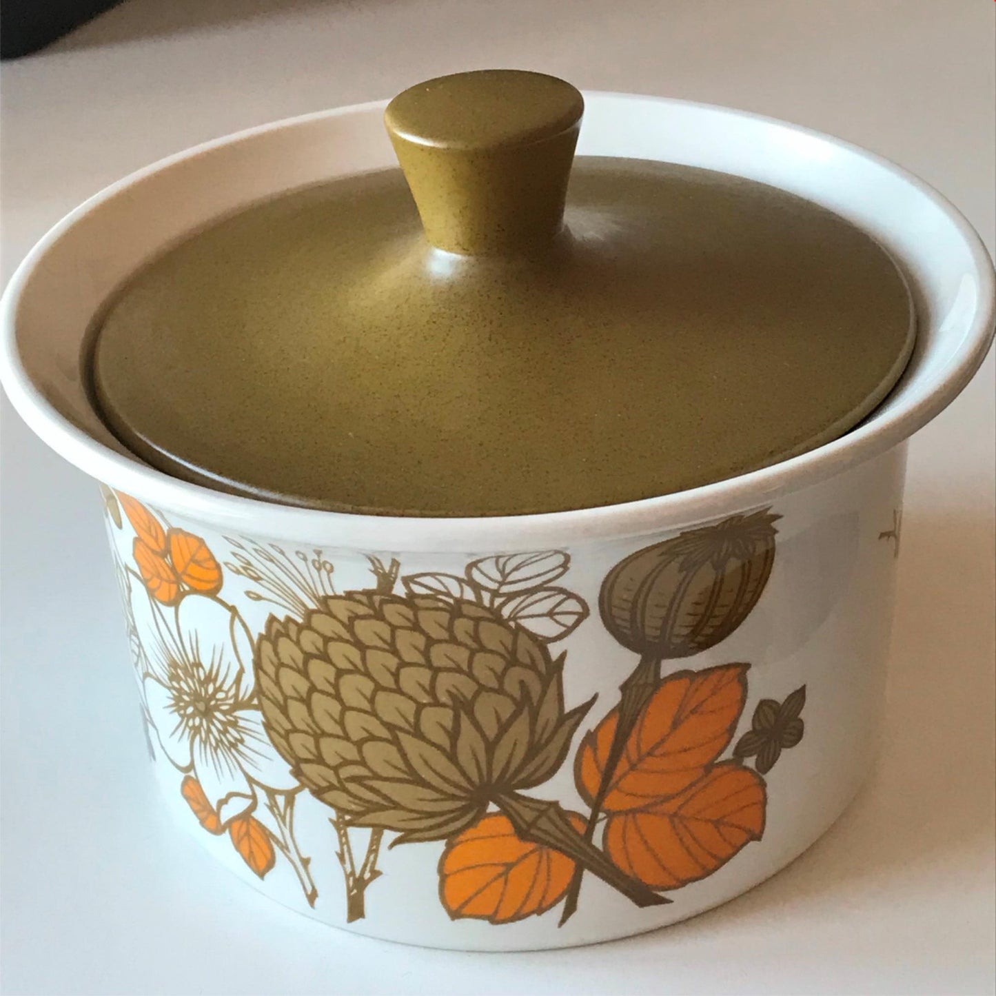 VINTAGE 60s / 70s MIDWINTER COUNTRYSIDE DESIGN Vegetable tureen with lid Orange