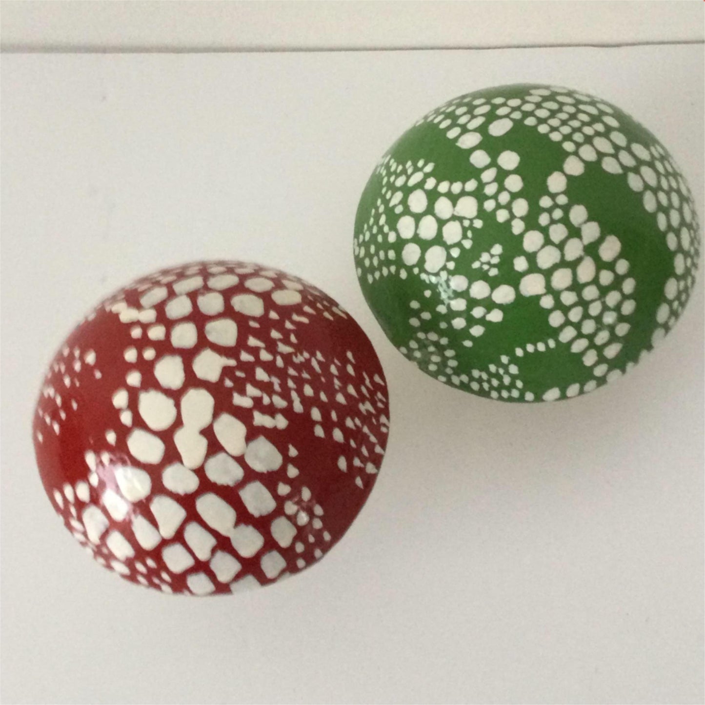Pair of 2 heavy ornamental toadstools small green red hand painted 8.5 Cm