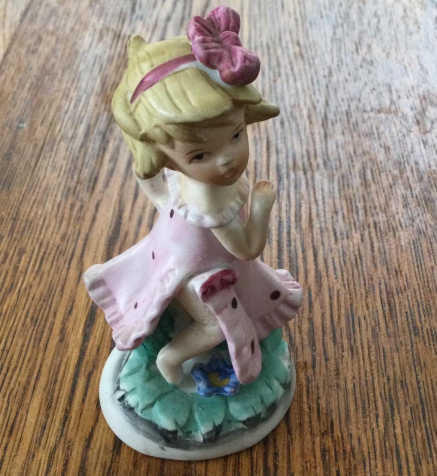 Vintage Little Girl In Pink Dress Figure Dancing Kitsch 10.5cm Cute Retro pink pastel Korea