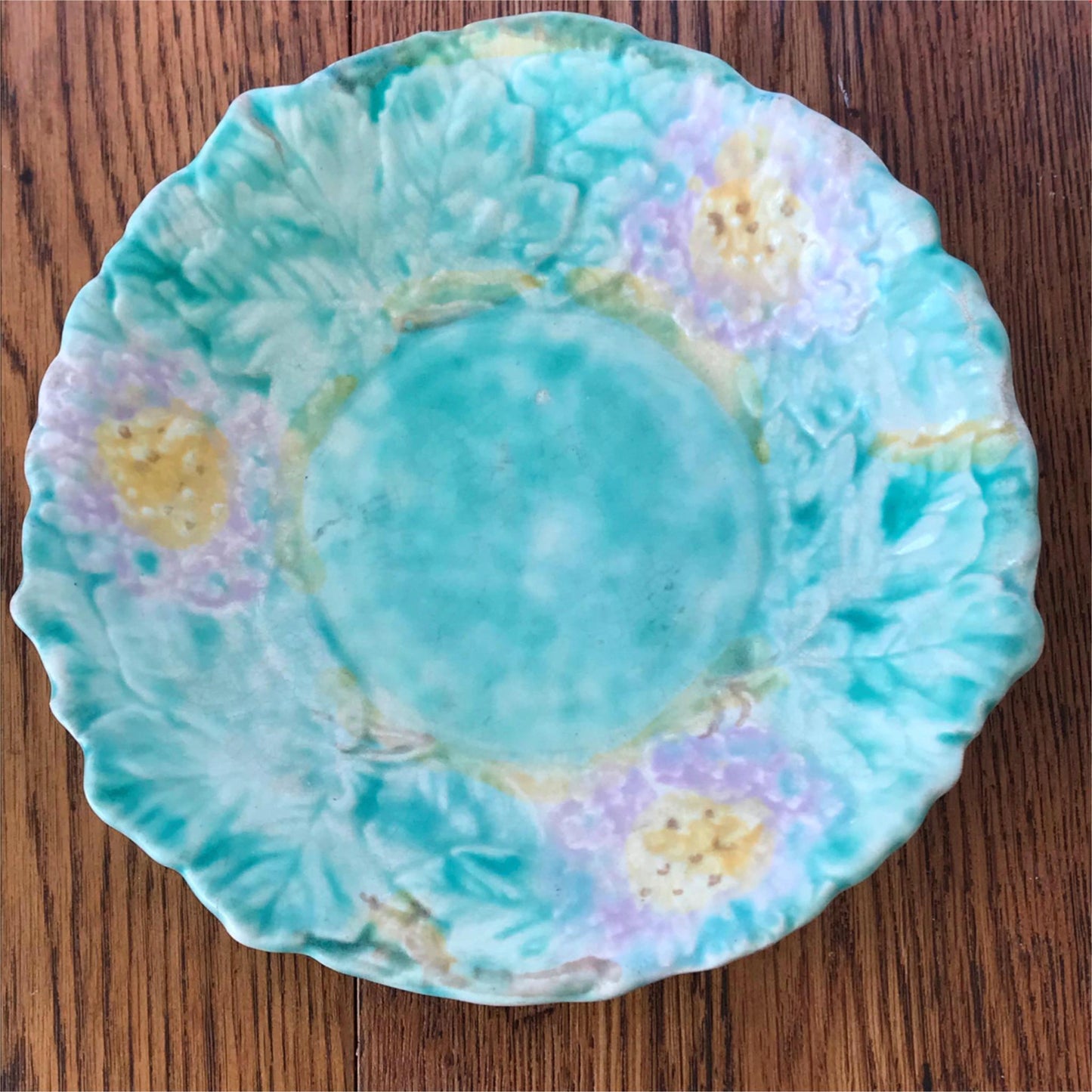 1930s/1950s Vintage Shallow textured bowl / dish Avon Ware Pastel colours floral Kitsch. Green.