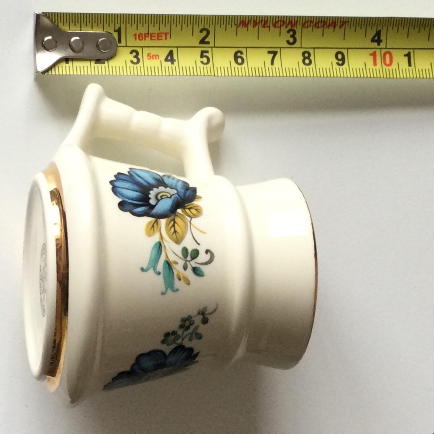 PRINKNASH POTTERY Gloucester small blue floral tankard with bright gilt inside
