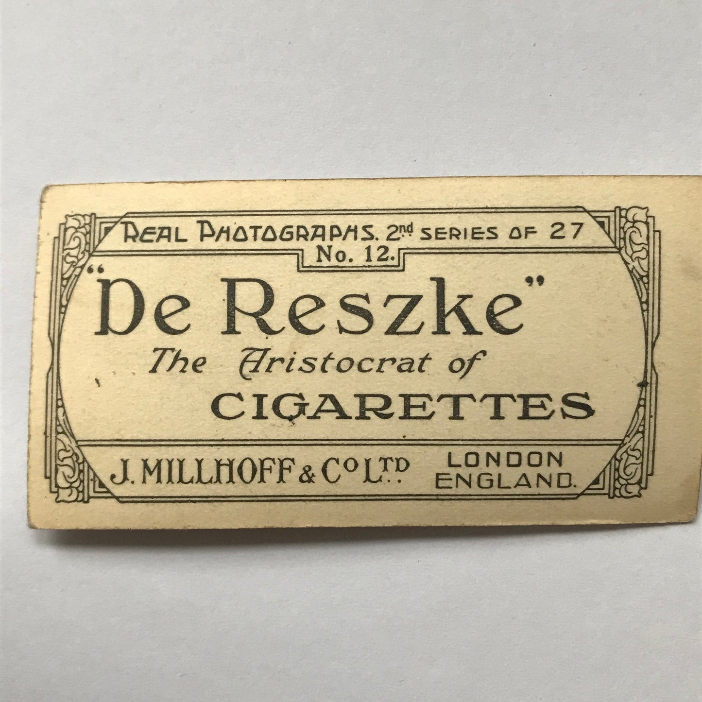 Millhoff De Reszke cigarette card - 2nd series no. 12 A LITTLE BIT OF FLUFF Cute cat photo Cat in a bowl black cat 1930s 1931