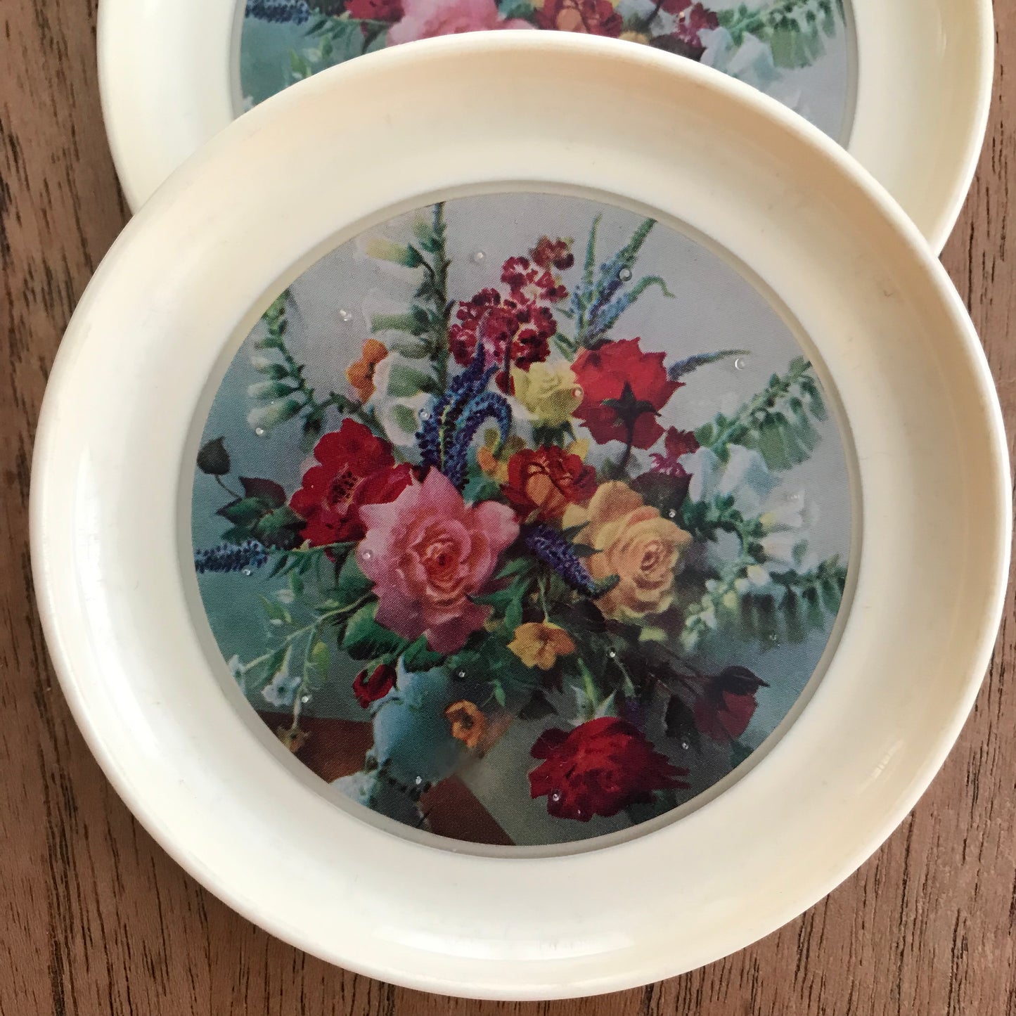 Vintage melamine plastic coasters x 6 - Floral bouquets - Retro barware - Host gift - Retro Homeware