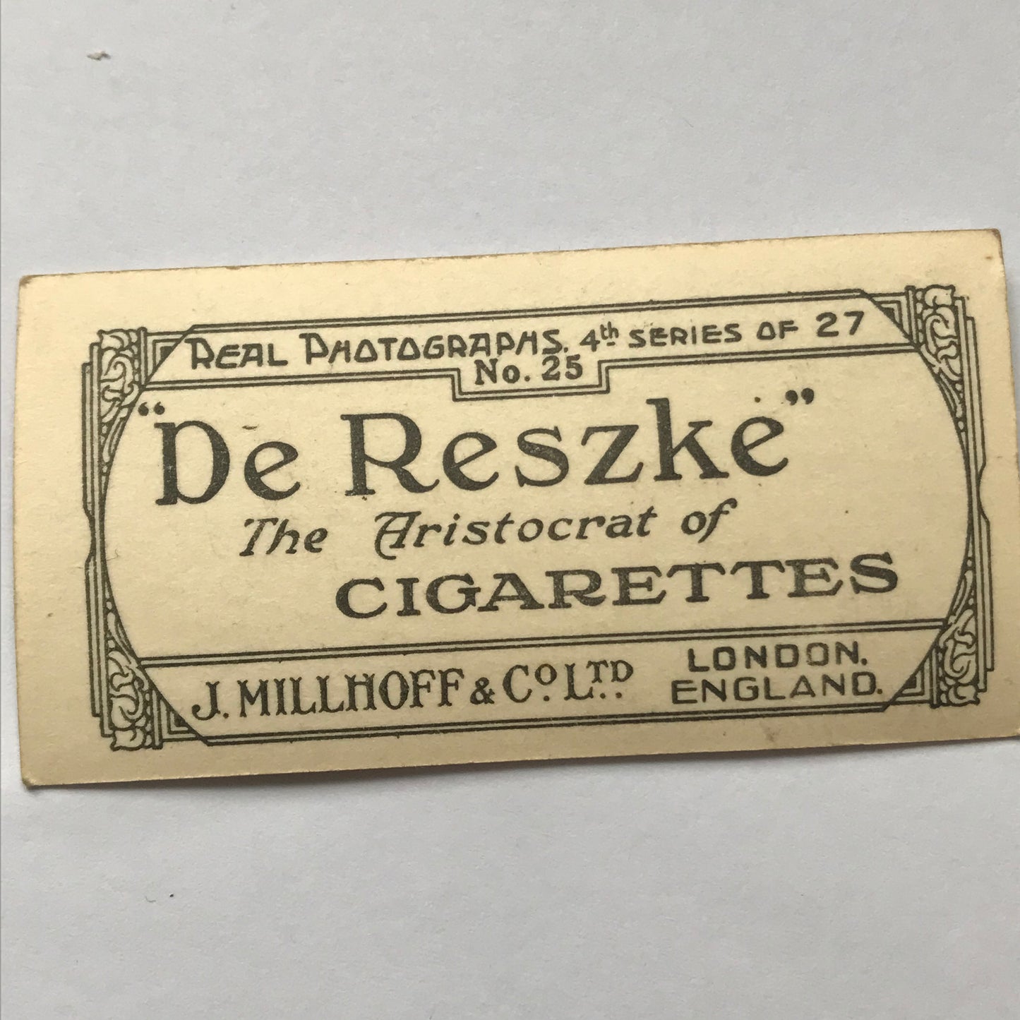 Millhoff De Reszke cigarette card - 4th series No. 25 - HANDS NO USE HERE - cute photo baby and puppies with saucer of milk 1930s