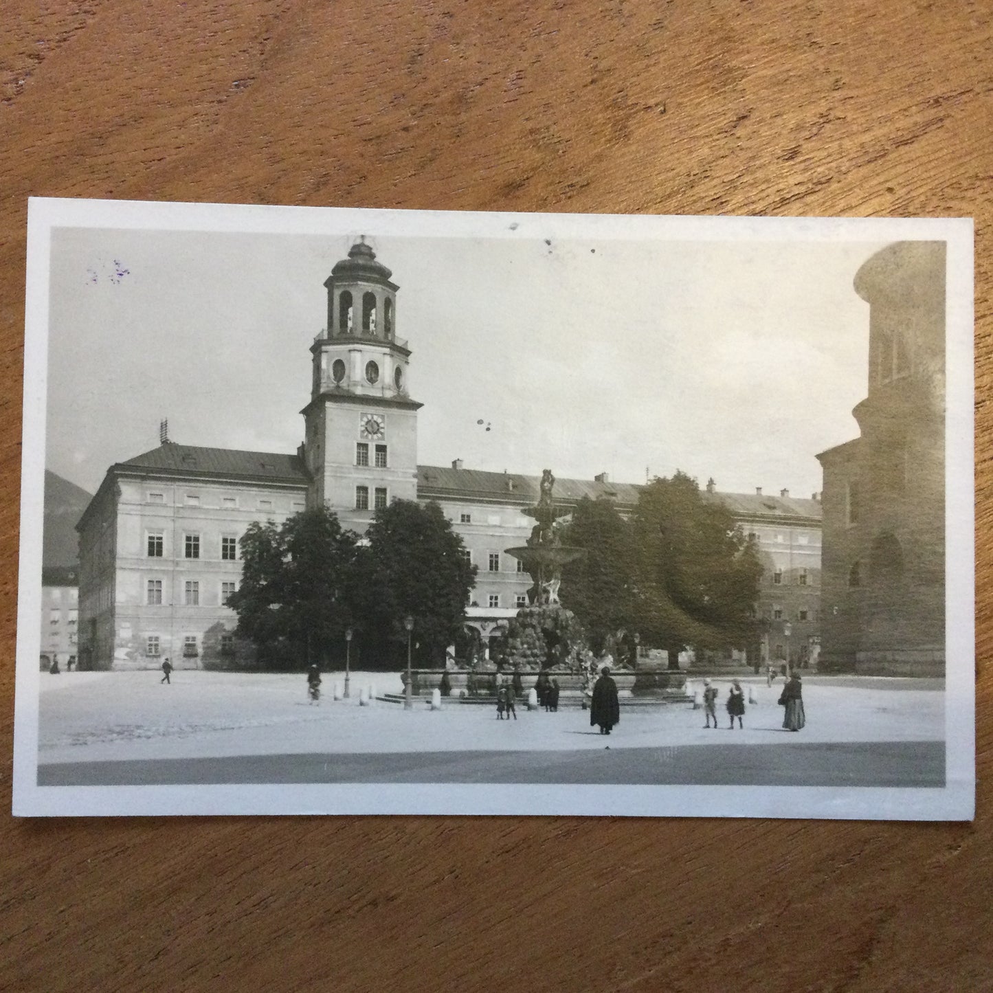 Vintage 1930s postcard SALZBURG Residenzbrunnen Residenzplatz Austria baroque fountain