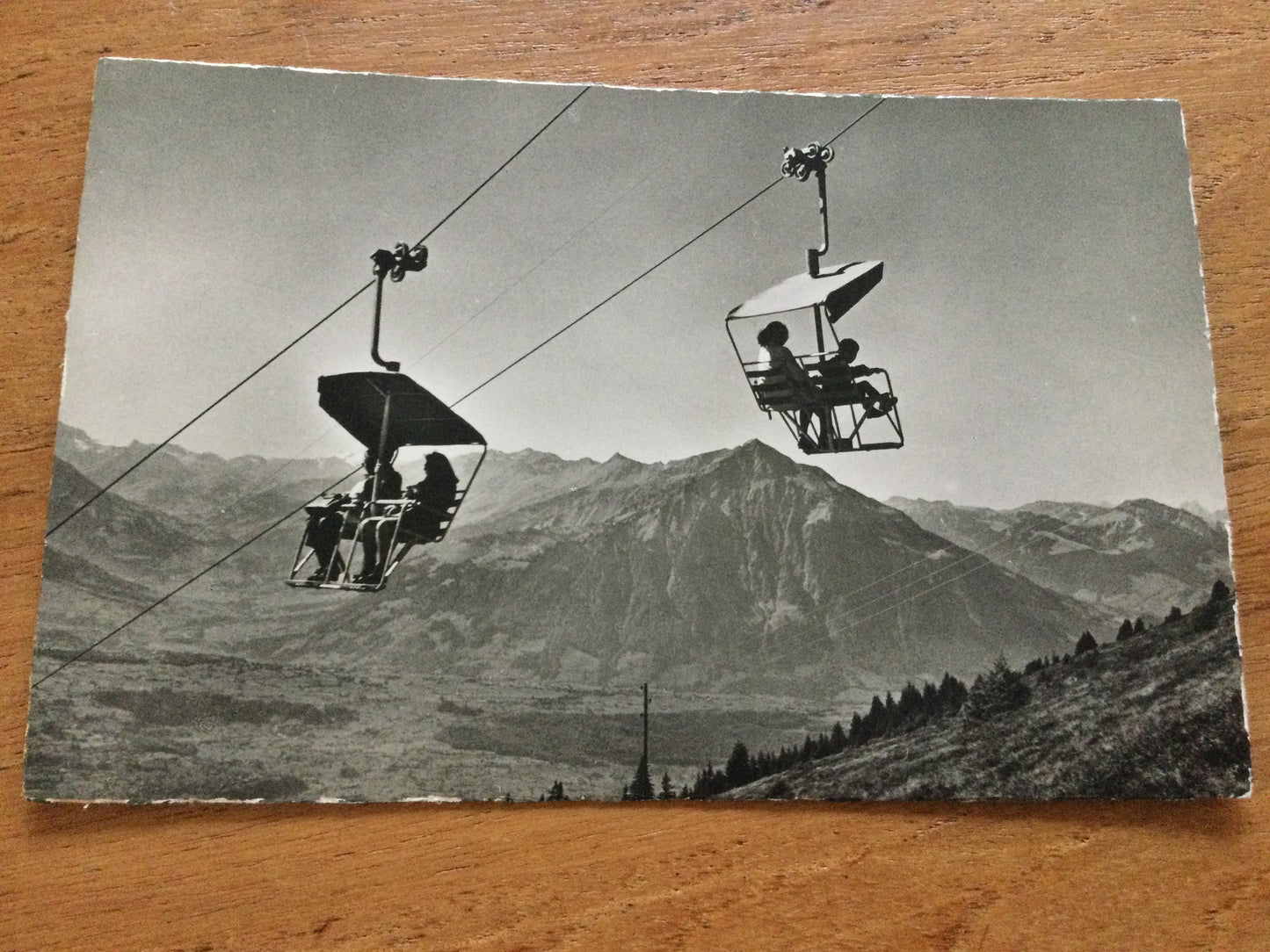 Vintage 1930s postcard Niederhorn Alps cablecar ski lifts Sportbahn Beatenberg SWITZERLAND b&w photo