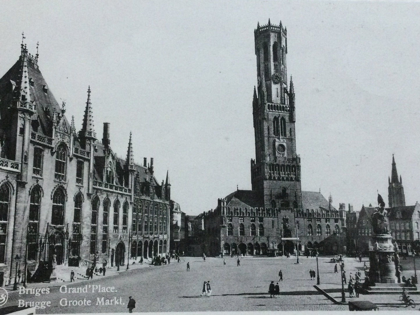 Vintage 1930s postcard Bruges BELGIUM b&w photo Grand Place Groote Markt Market Square