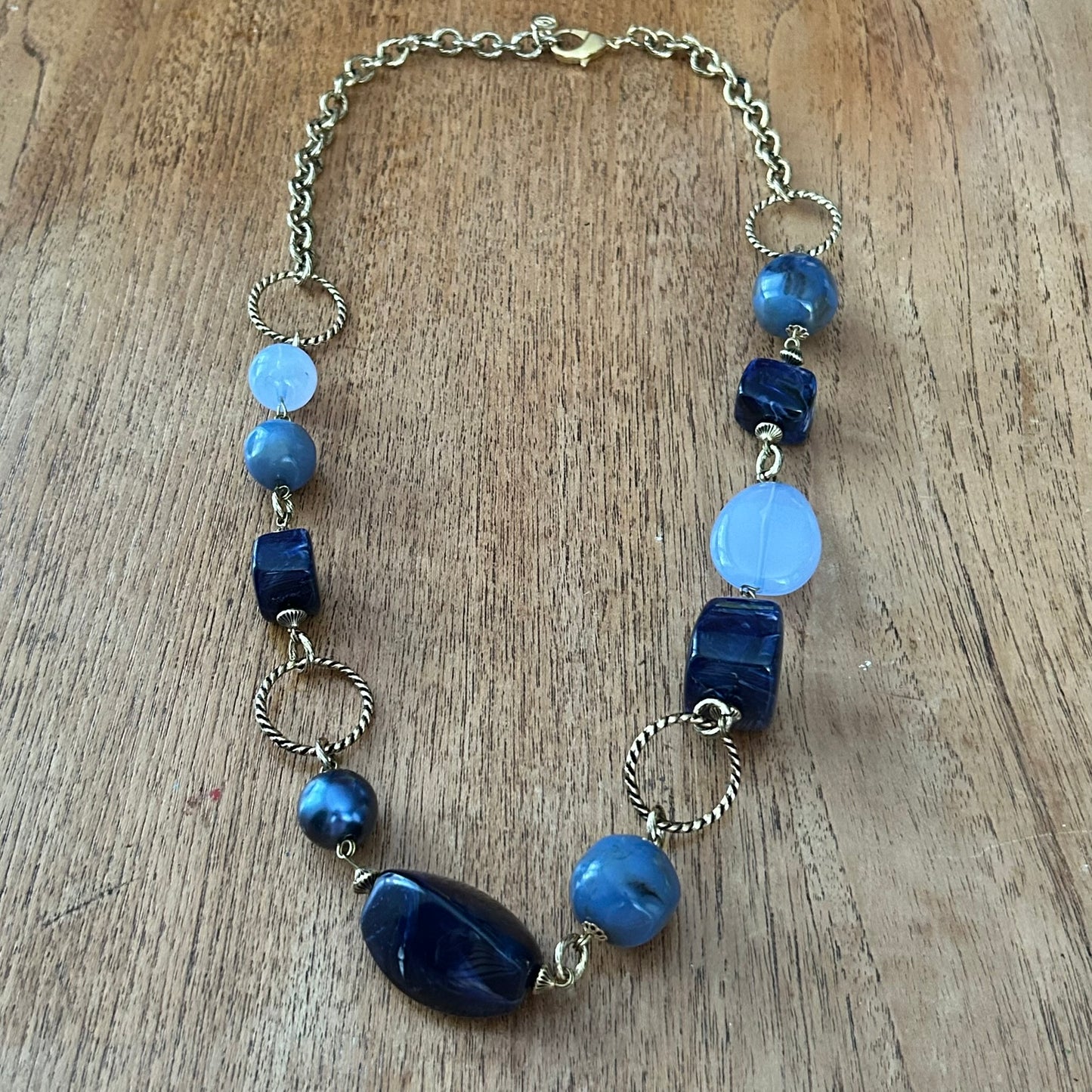 Giani Bernini Chunky Blue Bead & Gold-Tone Chain Statement Necklace – 76 cm