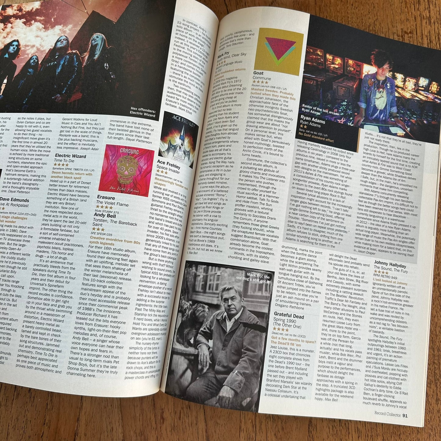 Record Collector magazine - Oct 2014 Issue 432 - Pink Floyd - Collecting Punk Memorabilia