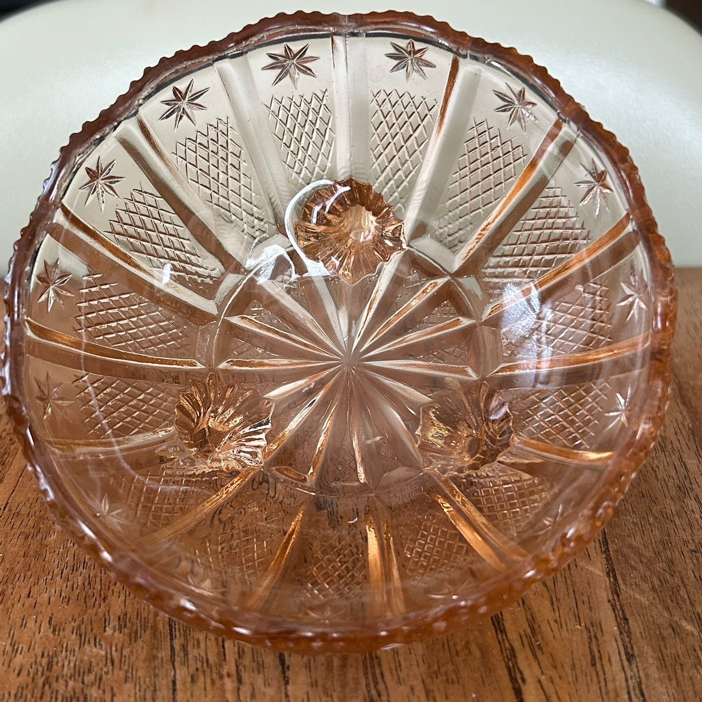 Vintage Art Deco Peach / Salmon Pink Glass Sugar Bowl / Bon Bon Dish. Pretty design. Fluted edge.