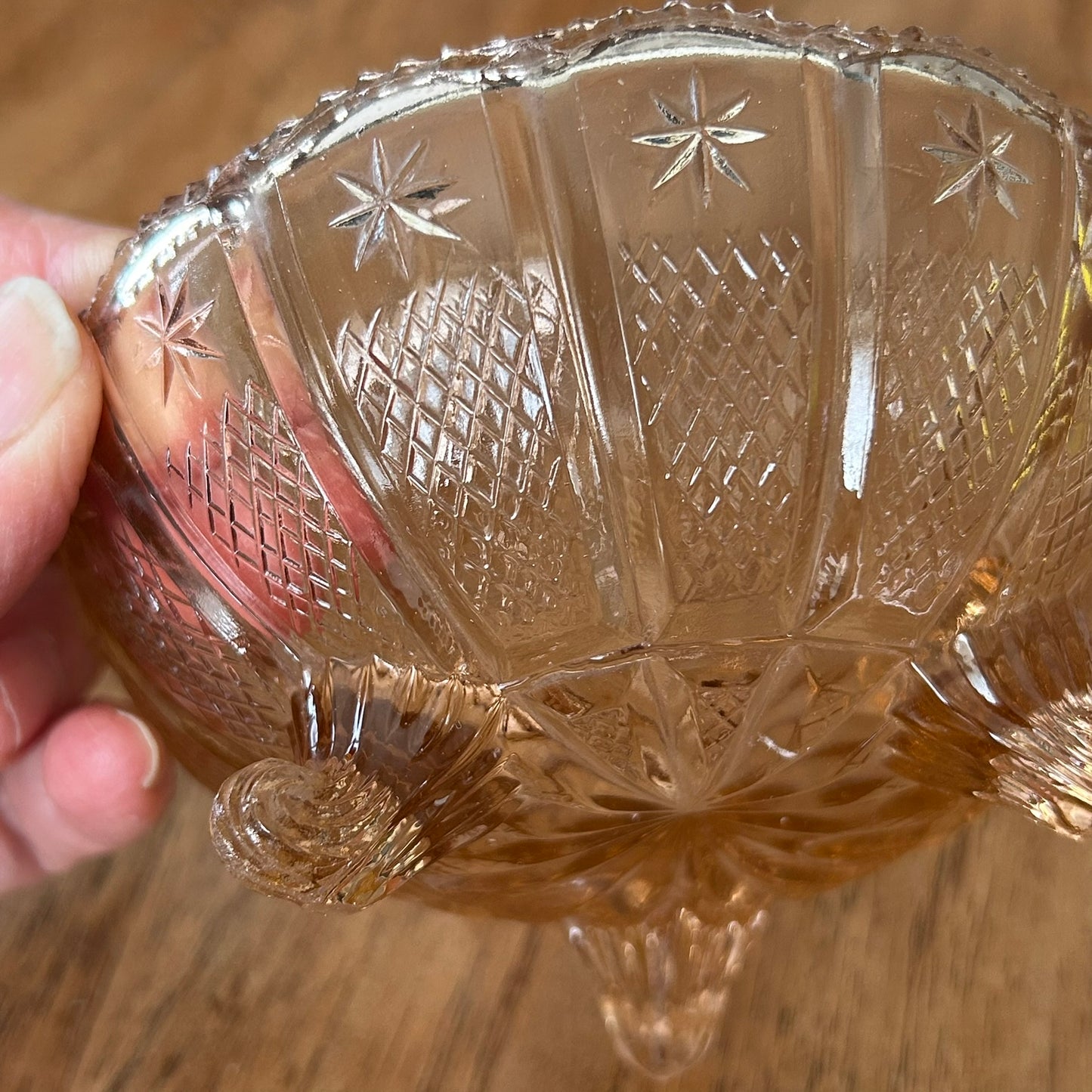 Vintage Art Deco Peach / Salmon Pink Glass Sugar Bowl / Bon Bon Dish. Pretty design. Fluted edge.