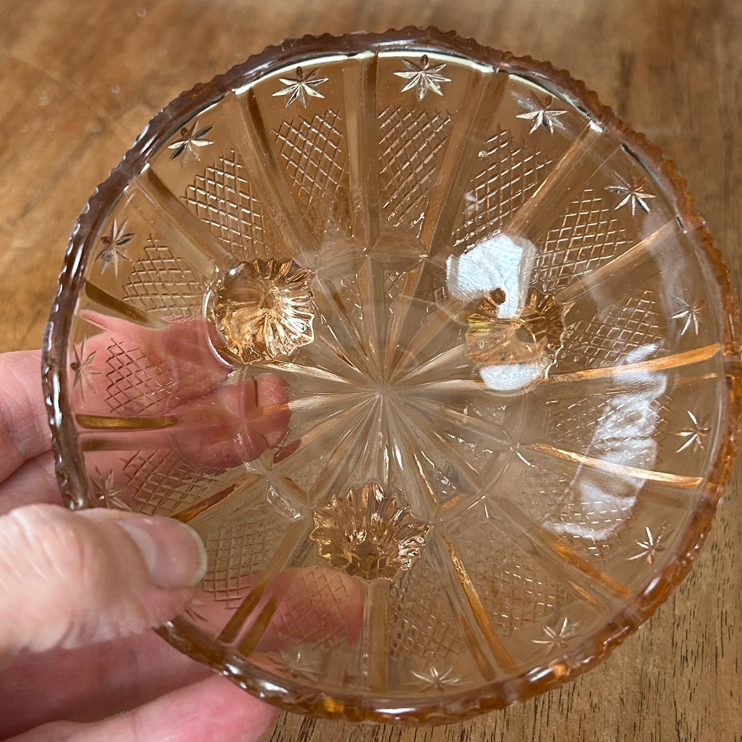 Vintage Art Deco Peach / Salmon Pink Glass Sugar Bowl / Bon Bon Dish. Pretty design. Fluted edge.