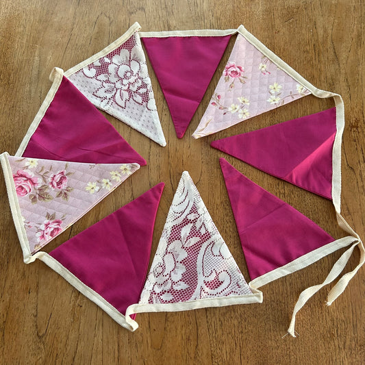 Pretty Vintage Style Bunting – Summer Garden Party – Pink Shabby Chic Lace And Floral – 220 cm - 9 flags.