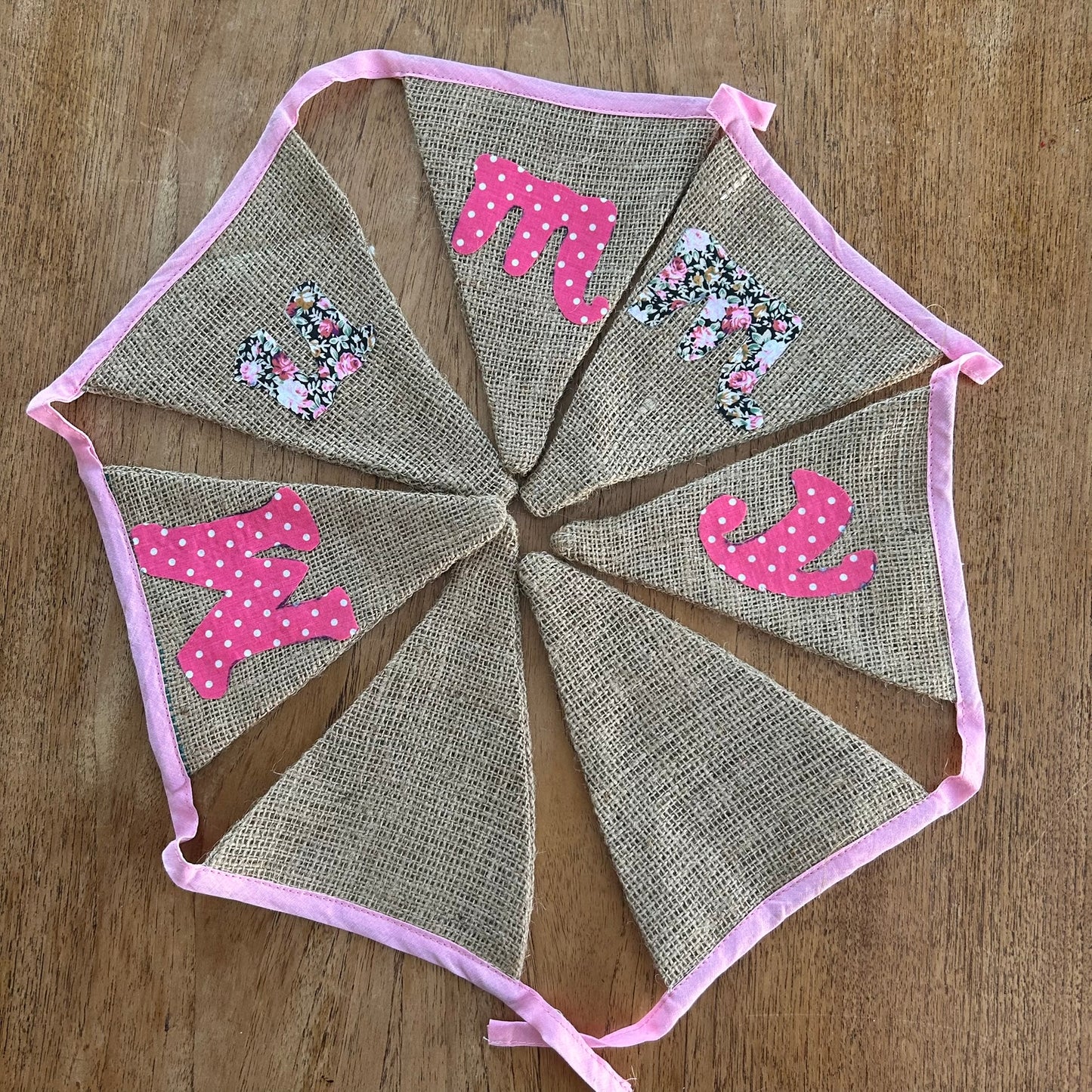 Pretty Vintage Style Mothers Day Bunting – MUMMY – Pink Shabby Chic Hessian Floral – 166 cm - 7 flags.