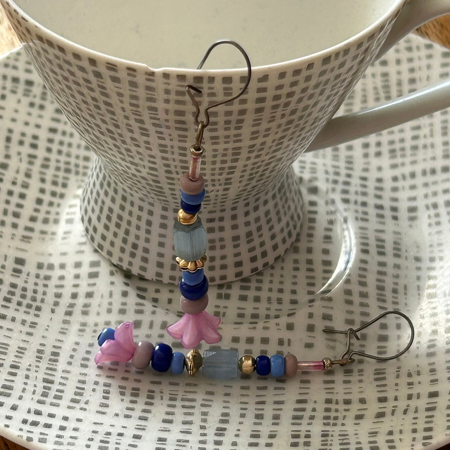 Pretty dangly drop beaded earrings, hook fastener. Pink and blue. Delicate look. For pierced ears.