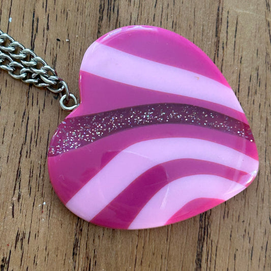 Statement Necklace. Long 32" chain. Large pink plastic heart on silver tone curb chain. Fun and colourful.