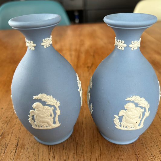 Vintage 1970s Wedgwood Jasperware Pair of Small Bud Vases – Blue & White