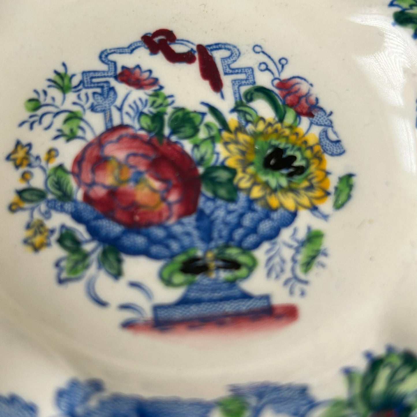 Vintage Mason's 'Strathmore' Ironstone small floral ashtray / pin dish. Blue pink yellow floral.