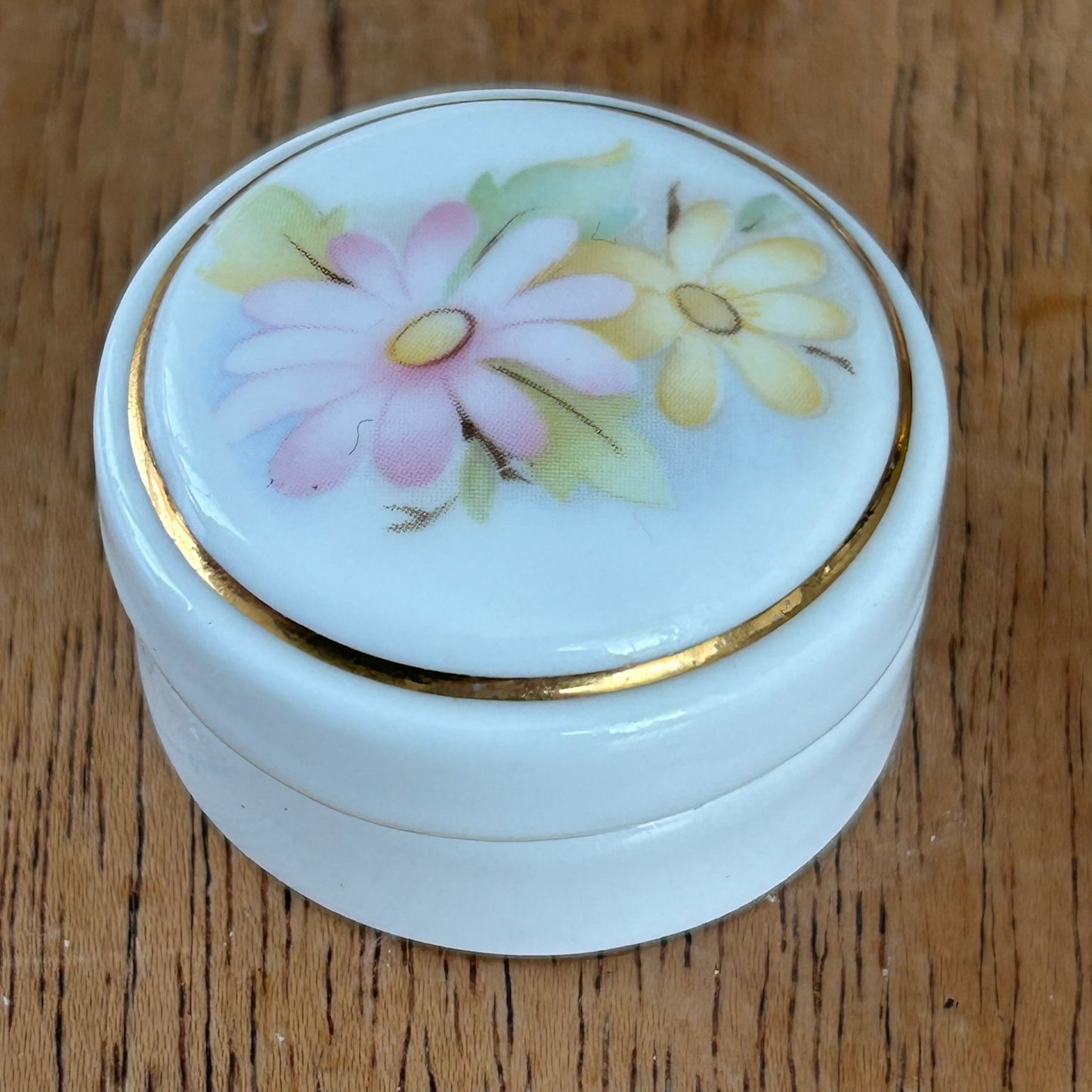 Vintage Aston Fine English Bone China Pill Box – Pretty pastel flowers - Pink and yellow on classic white china