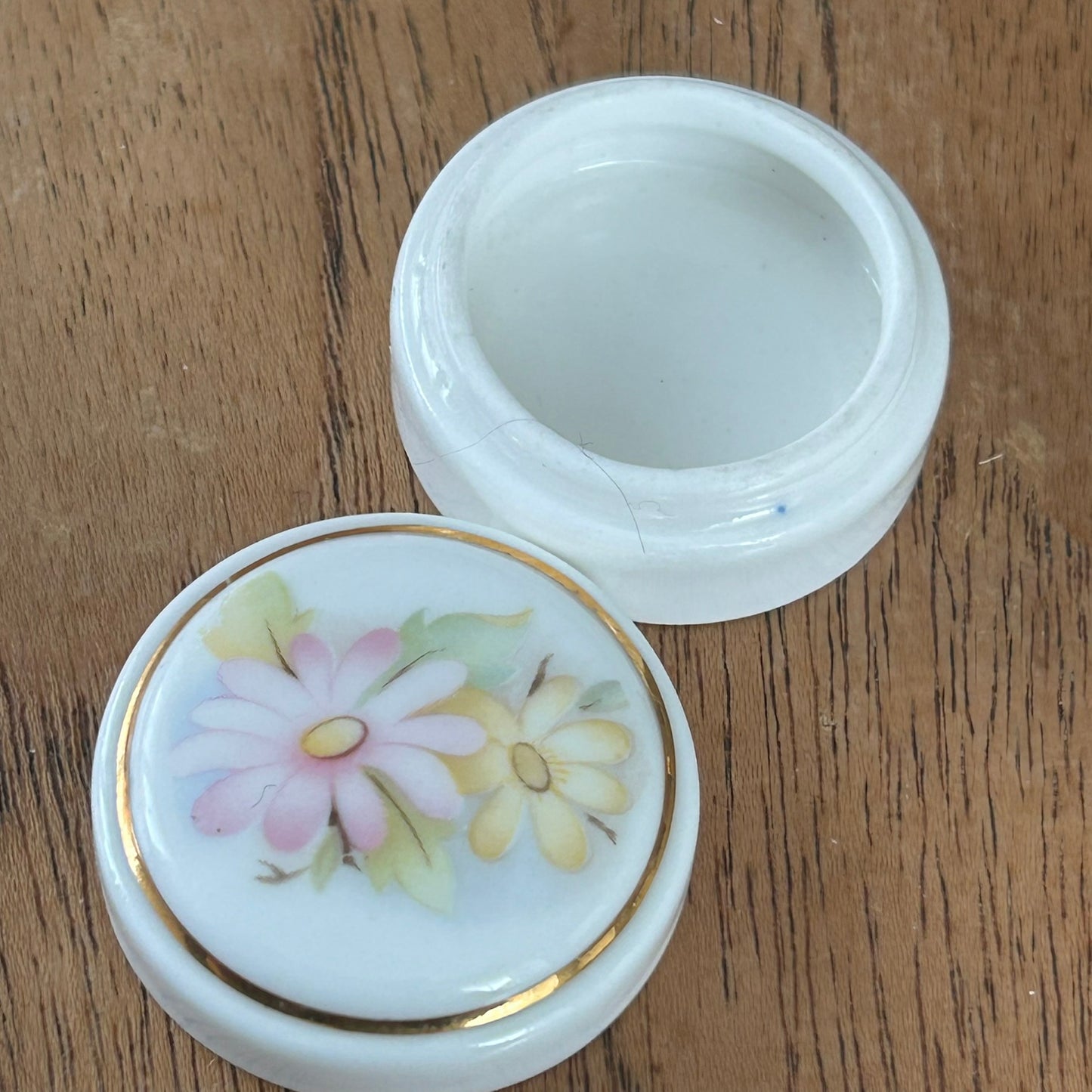 Vintage Aston Fine English Bone China Pill Box – Pretty pastel flowers - Pink and yellow on classic white china