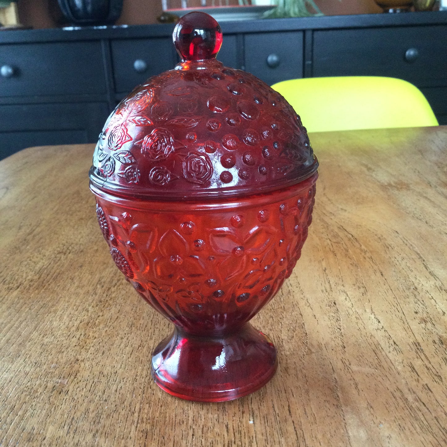 Vintage AVON Ruby Red Glass Lidded Compote / Lidded Pot/ Sweet Dish / Bon Bon Dish. VGC. Moulded USA floral