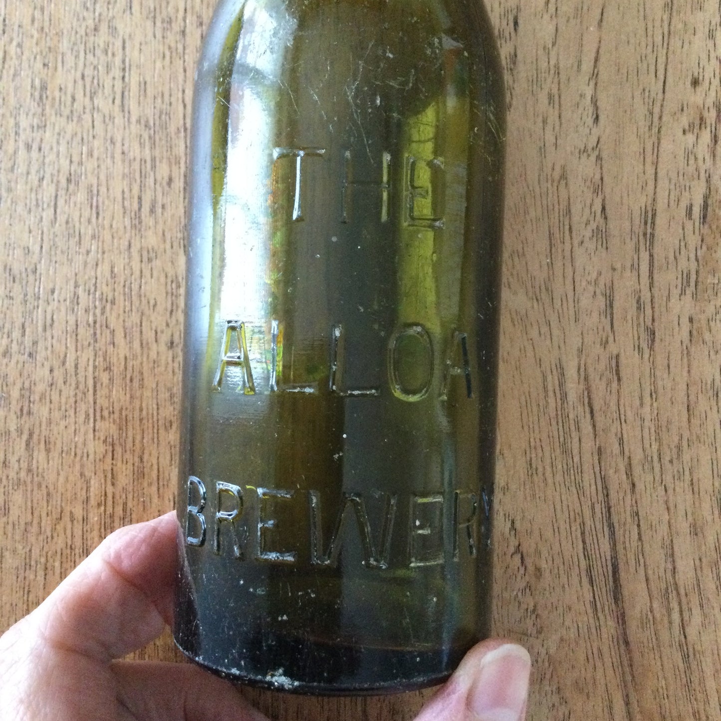 Vintage Scottish The Alloa Brewery Greeny Brown Glass Beer Bottle – 23cm – Chip to Top