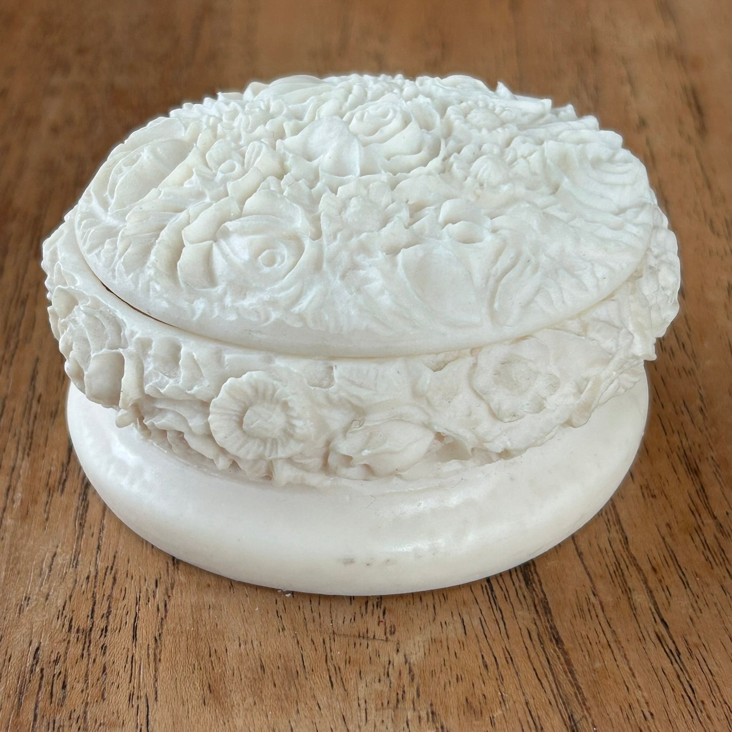 Vintage cream resin carved trinket box / pot - oval shape with rose design -