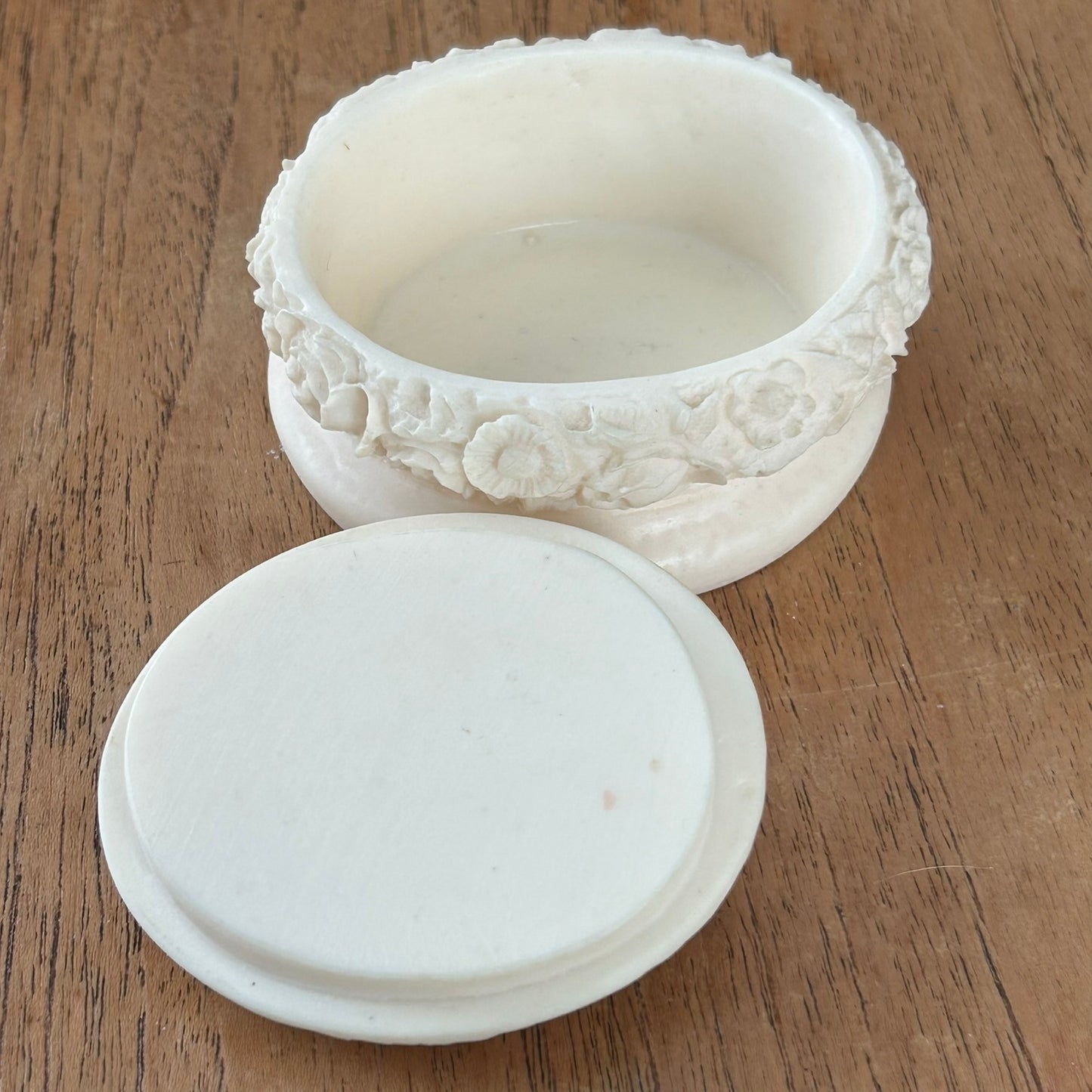 Vintage cream resin carved trinket box / pot - oval shape with rose design -