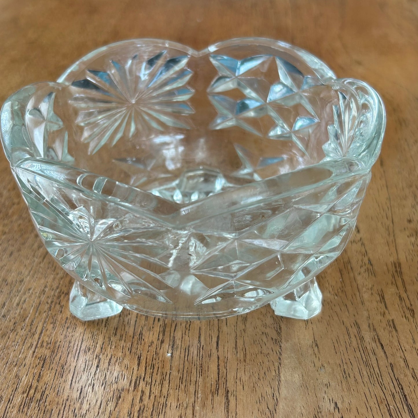 Vintage Art Deco Pressed Glass Sugar Bowl / Bon Bon Dish. Pretty design. Fluted edge. 12.5 cm diameter