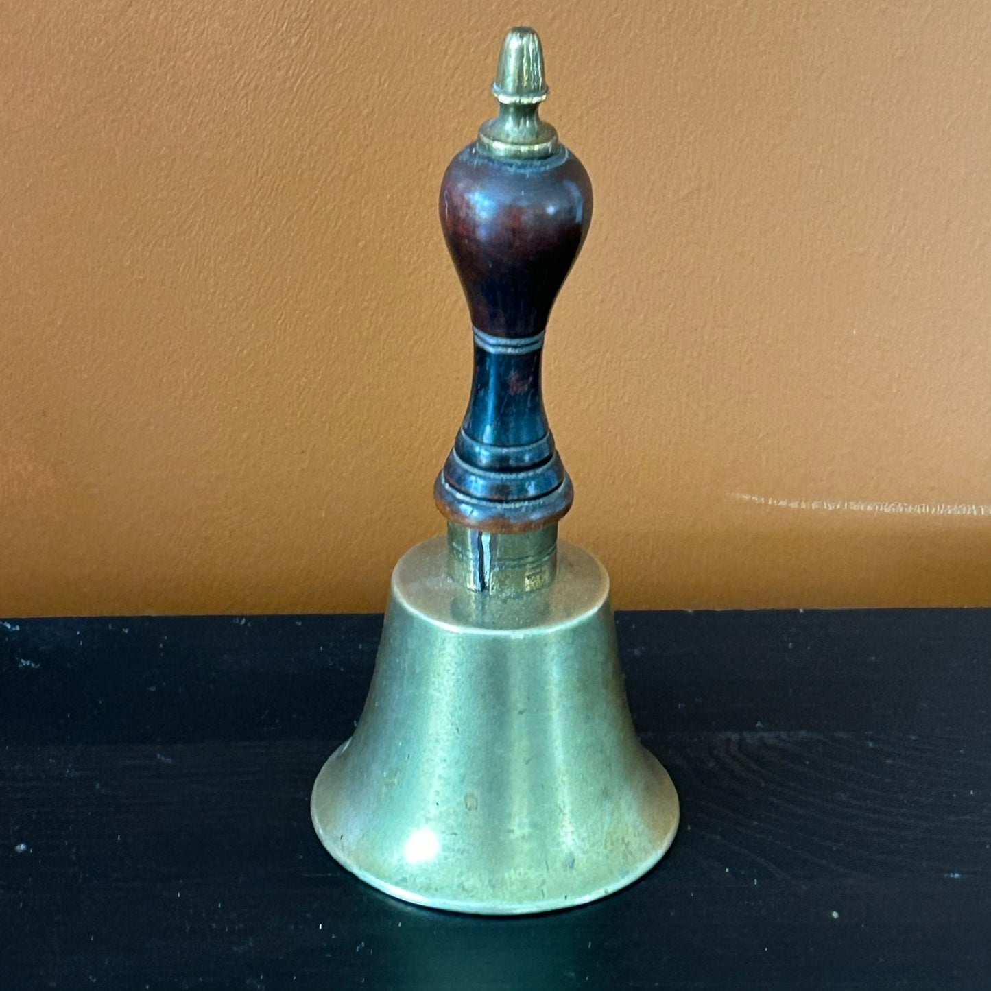 Vintage Heavy Brass Hand Bell with Wooden Handle – 14.5 cm