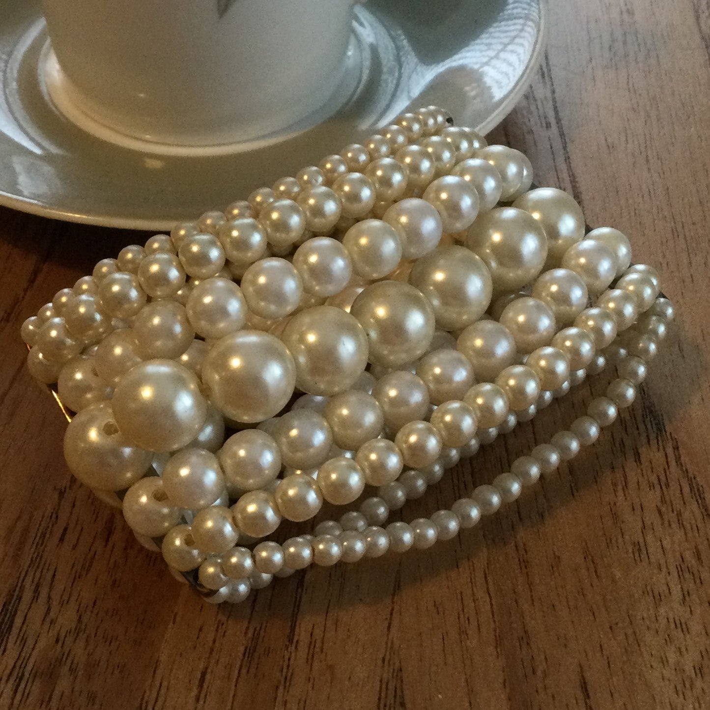 Simulated / Faux Pearl Wide 7-Strand Expanding Bracelet – Sophisticated Party / Goth / Victoriana Style – Preloved, Comes in Linen Drawstring Bag