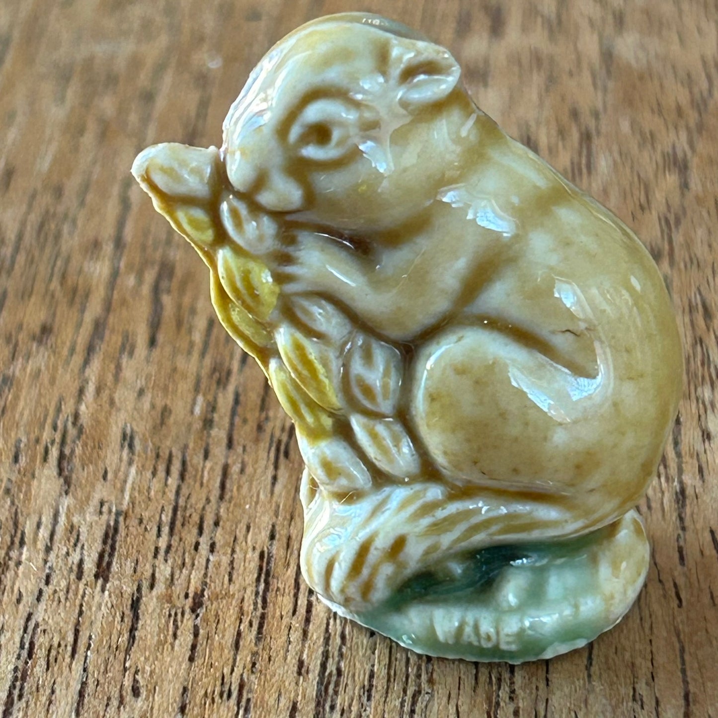 Wade Whimsie Field Mouse - Tiny Ornament Ceramic Cute Retro Vintage - 1980s