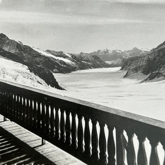 Vintage Postcard - SWITZERLAND - Jungfraujoch - Terrace with Aletsch Glacier - Black and white