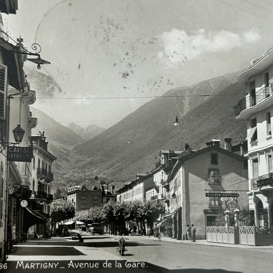 Vintage Postcard 1930s 1937 - SWITZERLAND - Martigny - Avenue de la Gare - Black and white