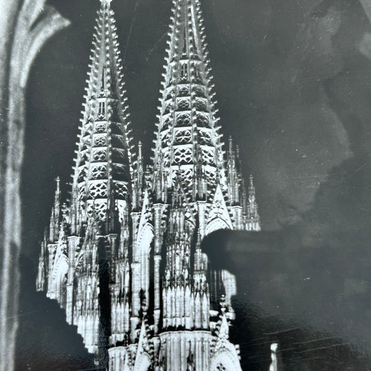 Vintage postcard - GERMANY - Kolner Dom - Cologne Cathedral - Wegweiser des Lichtes - Black and white
