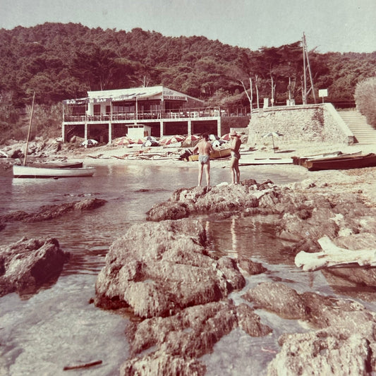 Vintage postcard possibly 1960s - FRANCE - Saint-Tropez - Plage des Salins - Reflets de la Cote des Maures