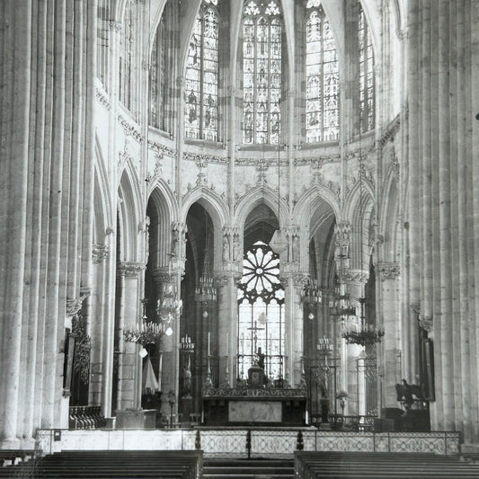 Vintage postcard - FRANCE - Evron, Mayenne - Church interior - RP - Fancy Edge - Black and white