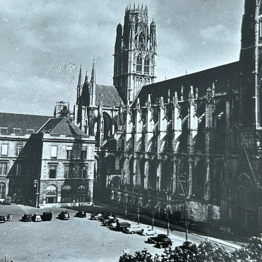 Vintage postcard - FRANCE - Rouen - Place du General-de-Gaulle - Fancy Edge - Black and white