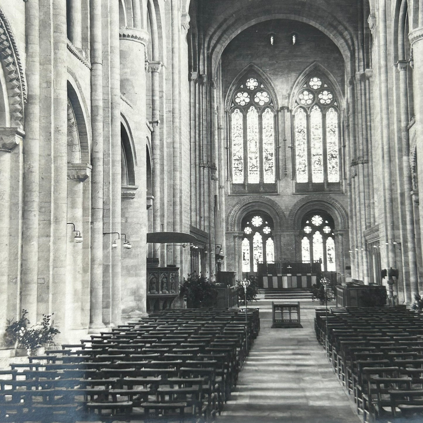 Vintage 1930s 1932 postcard - ENGLAND - Romsey Abbey, Hampshire - Interior - The Nave -- Norman Church - Black And White