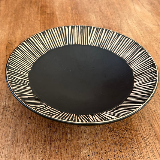 Vintage Brown Earthenware Display Bowl – Sgraffito Edge – Pedestal Base – 20cm - Rustic
