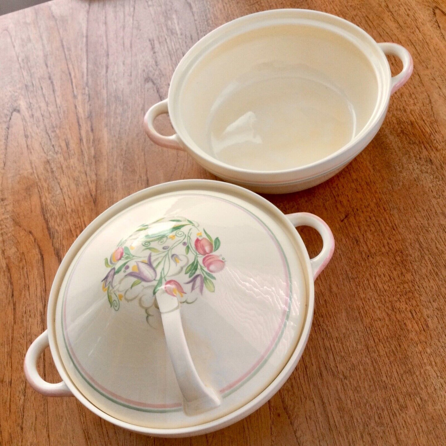 Susie Cooper Dresden Spray pair of tureens, one with lid. 1930s pastel floral. Spring / summer dining.