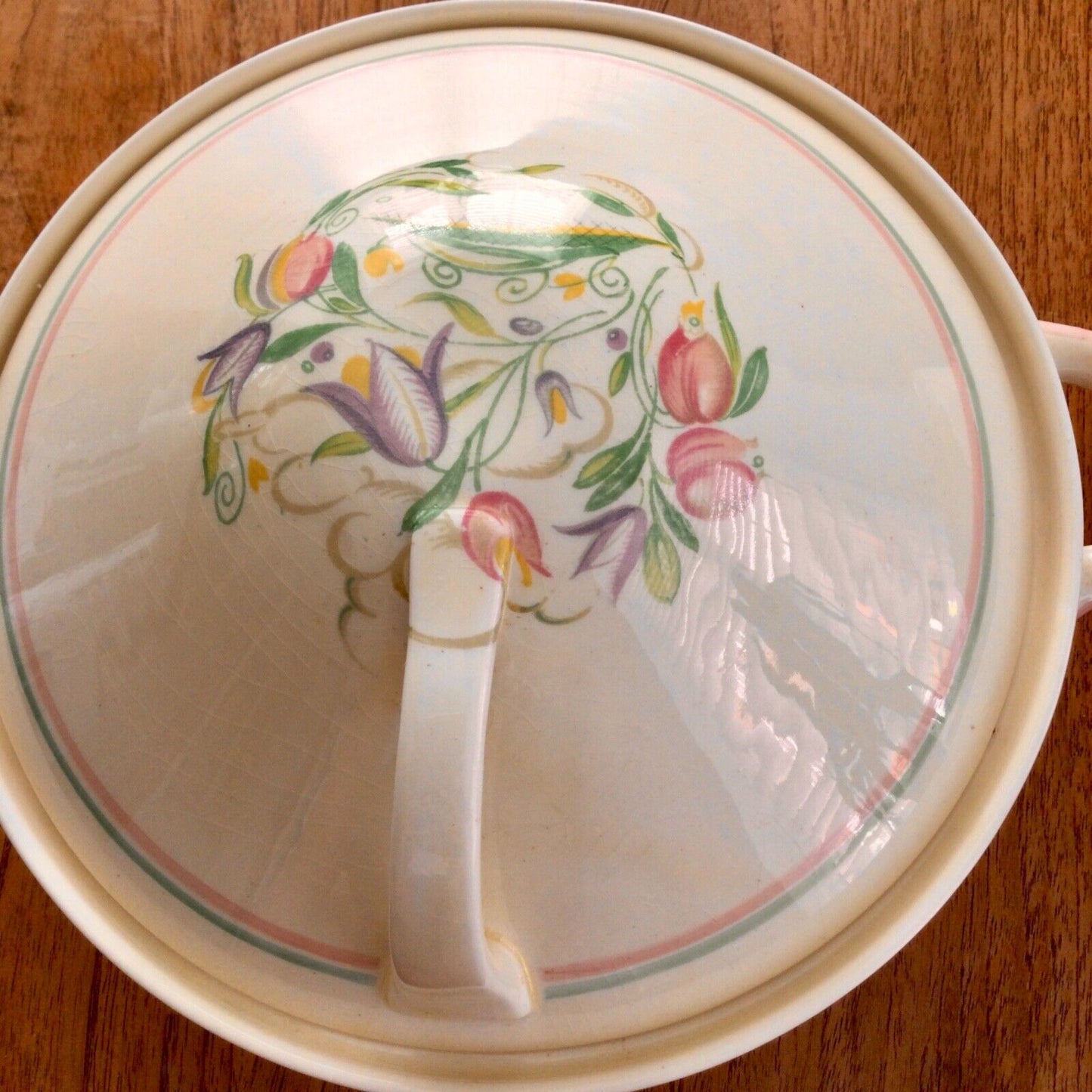 Susie Cooper Dresden Spray pair of tureens, one with lid. 1930s pastel floral. Spring / summer dining.