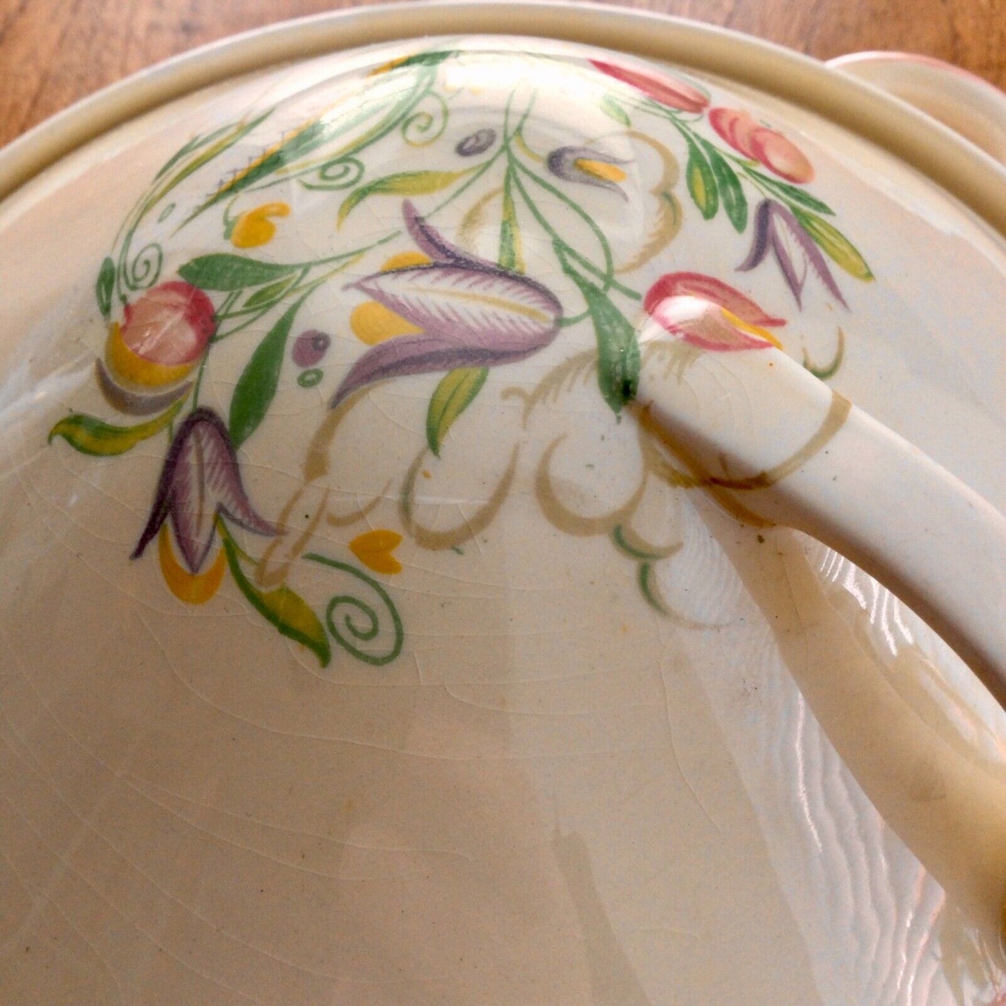 Susie Cooper Dresden Spray pair of tureens, one with lid. 1930s pastel floral. Spring / summer dining.