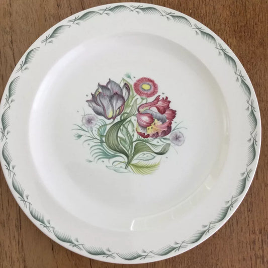 Susie Cooper Parrot Tulip design 10” plate dessert dinner E2396 60s floral green